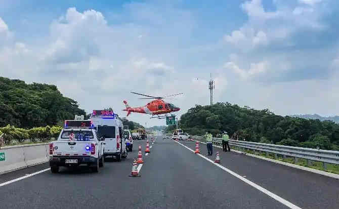 长岭高速公路汽车救援案例